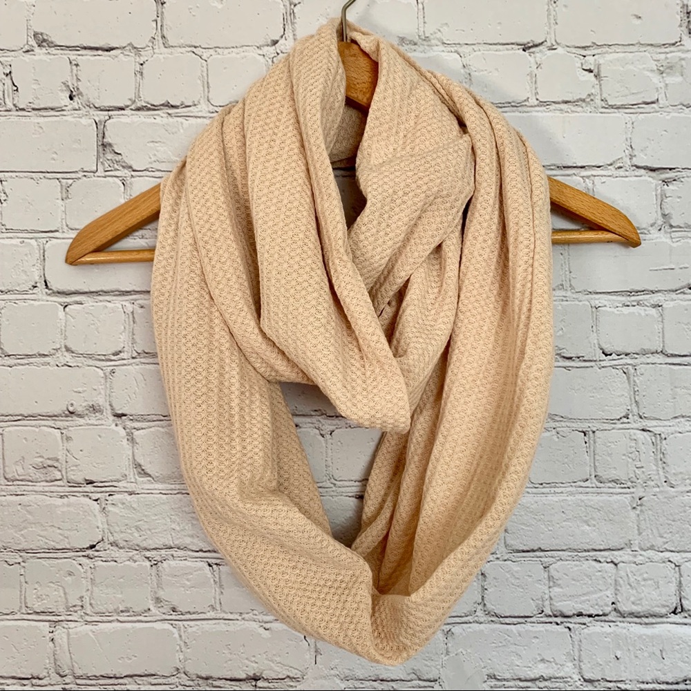 Infinity scarf w/ zip pocket🖤 various colors